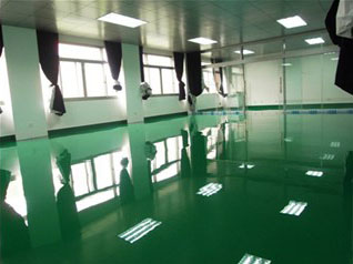 如何避免環氧地坪漆施工后出現色差？