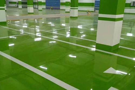 環氧地坪施工時碰上地面潮濕要怎么處理？